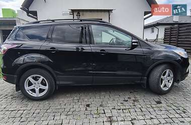 Внедорожник / Кроссовер Ford Escape 2017 в 