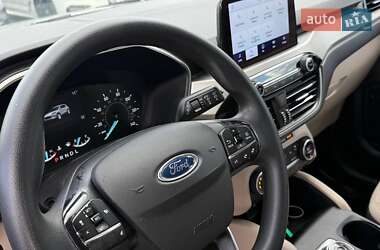 Внедорожник / Кроссовер Ford Escape 2020 в 