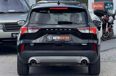 Внедорожник / Кроссовер Ford Escape 2020 в 