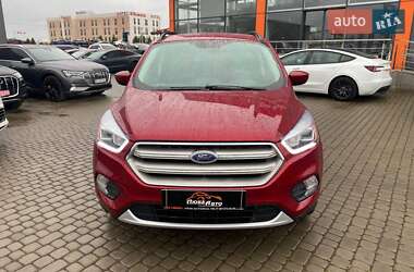 Позашляховик / Кросовер Ford Escape 2016 в 