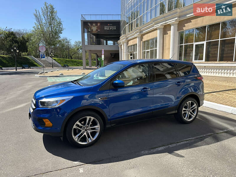Внедорожник / Кроссовер Ford Escape 2017 в Одессе фото 3 Внедорожник / Кроссовер Ford Escape 2017 в Одессе