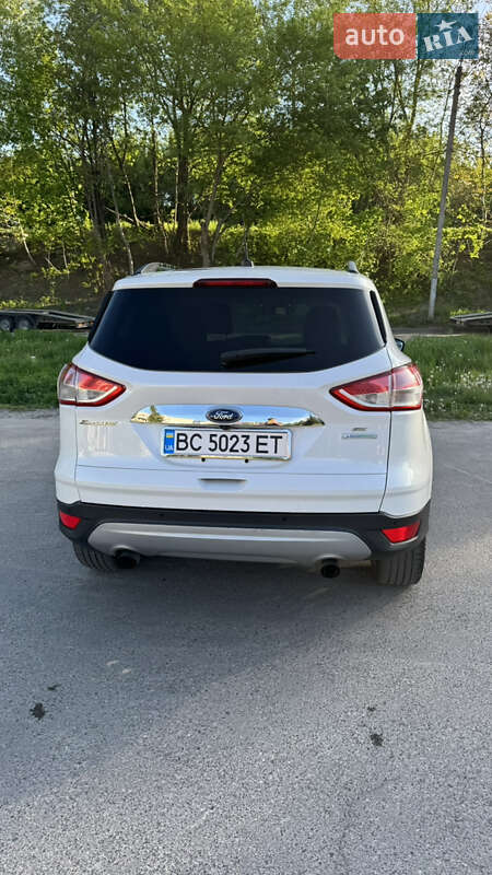 Внедорожник / Кроссовер Ford Escape 2015 в Львове
