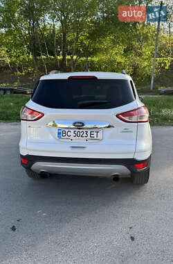 Внедорожник / Кроссовер Ford Escape 2015 в 