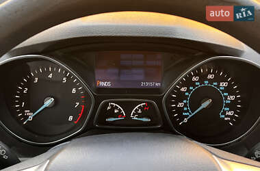 Внедорожник / Кроссовер Ford Escape 2014 в 