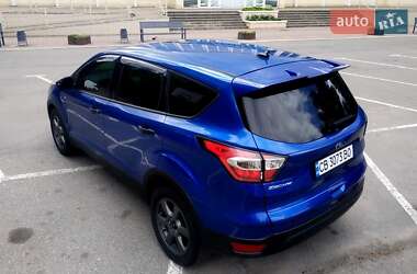 Позашляховик / Кросовер Ford Escape 2019 в 