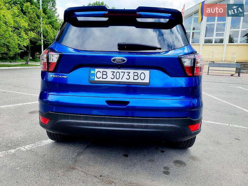 Внедорожник / Кроссовер Ford Escape 2019 в Черкассах