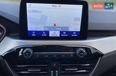 Позашляховик / Кросовер Ford Escape 2020 в 