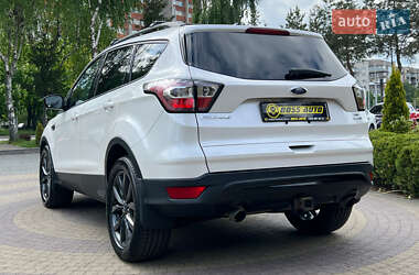 Позашляховик / Кросовер Ford Escape 2016 в 