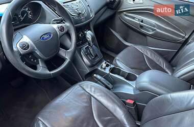 Внедорожник / Кроссовер Ford Escape 2015 в 