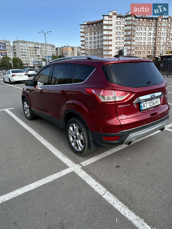 Внедорожник / Кроссовер Ford Escape 2015 в Ивано-Франковске
