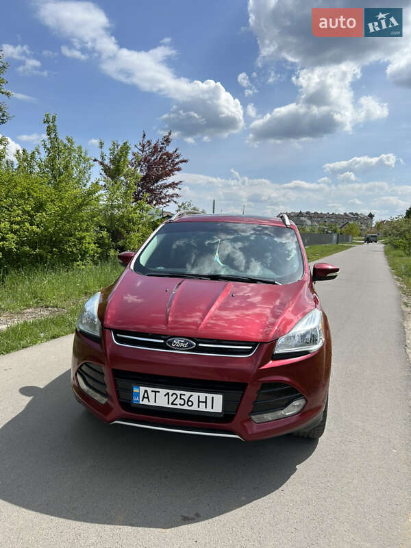 Внедорожник / Кроссовер Ford Escape 2015 в Ивано-Франковске