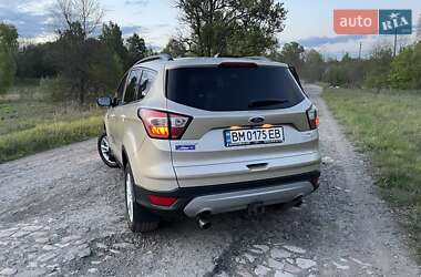 Внедорожник / Кроссовер Ford Escape 2017 в 