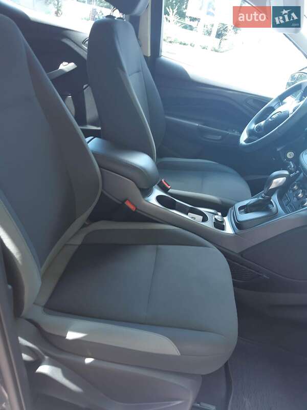 Позашляховик / Кросовер Ford Escape 2015 в Одесі