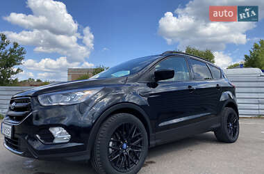 Позашляховик / Кросовер Ford Escape 2019 в Рівному