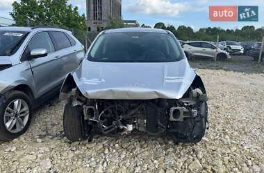 Внедорожник / Кроссовер Ford Escape 2016 в 