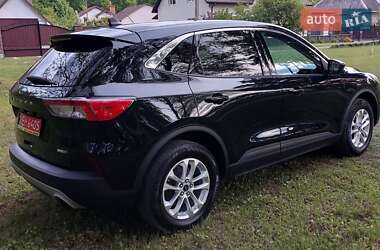 Внедорожник / Кроссовер Ford Escape 2020 в 