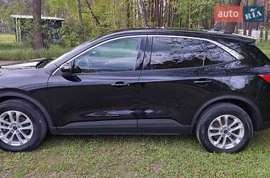 Внедорожник / Кроссовер Ford Escape 2020 в 