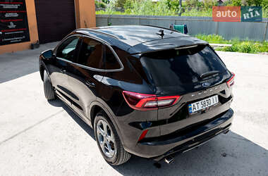 Позашляховик / Кросовер Ford Escape 2023 в 