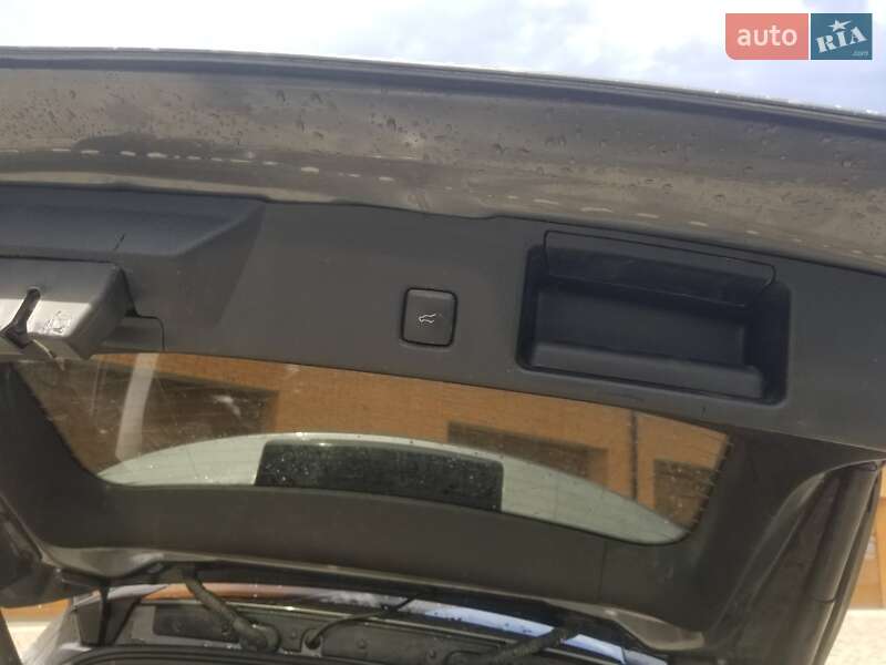 Внедорожник / Кроссовер Ford Escape 2021 в Ровно