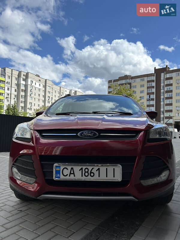 Внедорожник / Кроссовер Ford Escape 2015 в Житомире