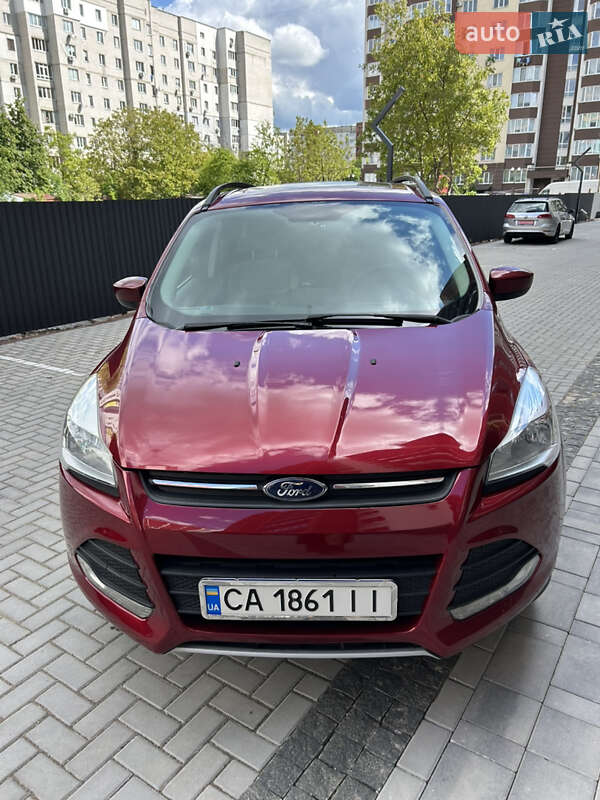 Внедорожник / Кроссовер Ford Escape 2015 в Житомире