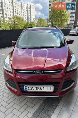 Внедорожник / Кроссовер Ford Escape 2015 в 