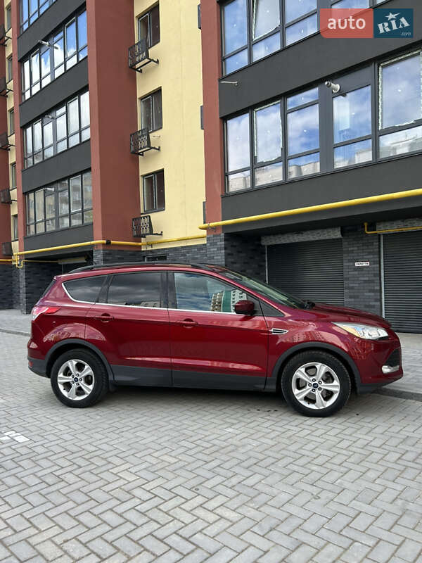 Внедорожник / Кроссовер Ford Escape 2015 в Житомире