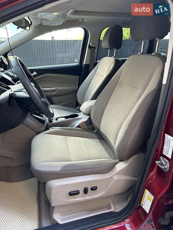 Внедорожник / Кроссовер Ford Escape 2015 в Житомире