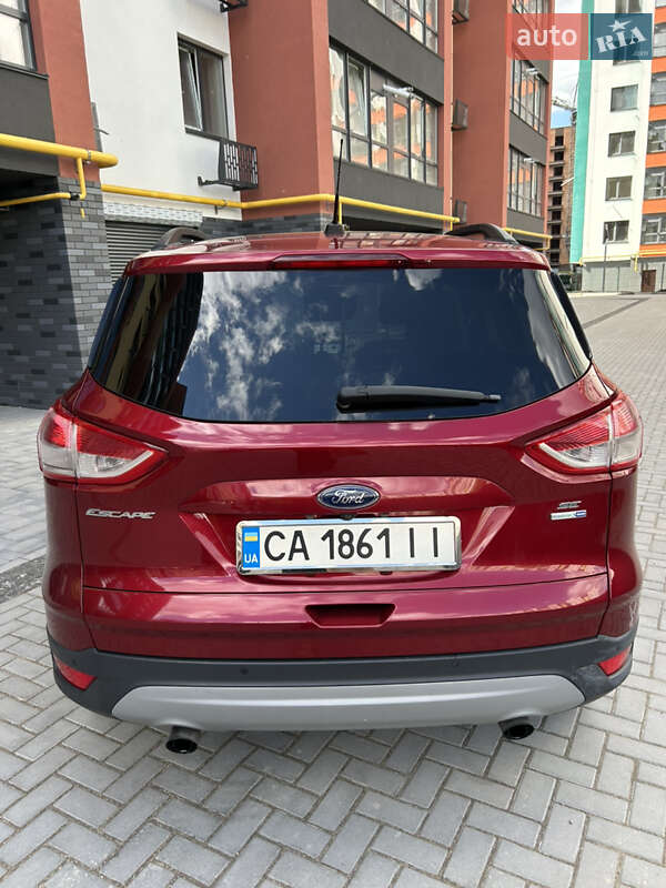 Внедорожник / Кроссовер Ford Escape 2015 в Житомире