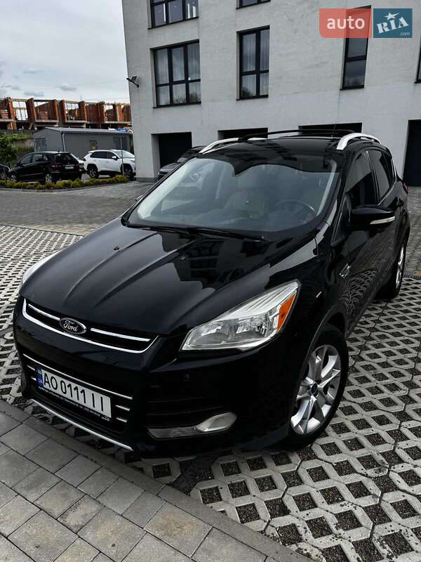 Внедорожник / Кроссовер Ford Escape 2015 в 