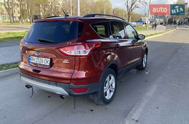 Позашляховик / Кросовер Ford Escape 2013 в 