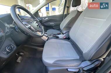Позашляховик / Кросовер Ford Escape 2013 в 