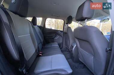 Позашляховик / Кросовер Ford Escape 2013 в 