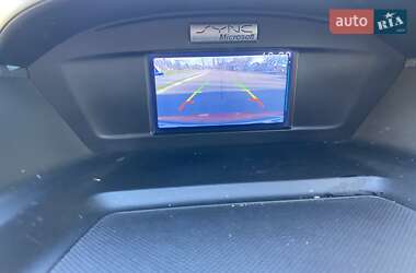 Позашляховик / Кросовер Ford Escape 2013 в 