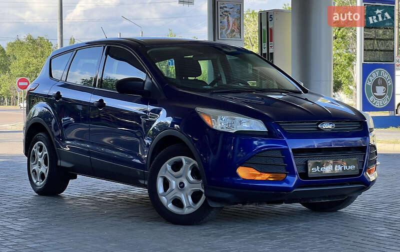 Внедорожник / Кроссовер Ford Escape 2016 в 