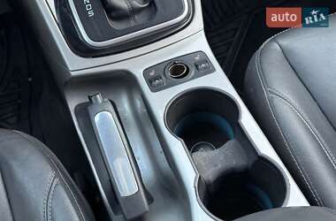 Внедорожник / Кроссовер Ford Escape 2013 в 