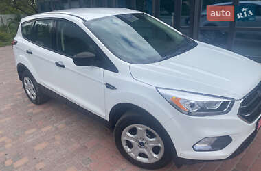 Внедорожник / Кроссовер Ford Escape 2019 в 