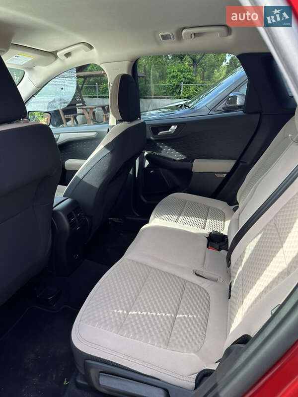 Внедорожник / Кроссовер Ford Escape 2020 в Тернополе