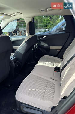 Внедорожник / Кроссовер Ford Escape 2020 в 