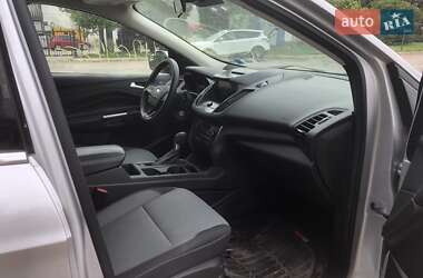 Внедорожник / Кроссовер Ford Escape 2016 в 