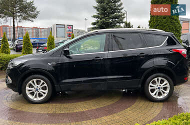 Внедорожник / Кроссовер Ford Escape 2017 в 