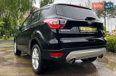 Внедорожник / Кроссовер Ford Escape 2017 в 