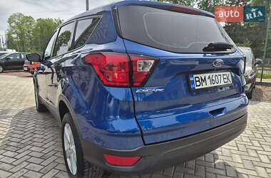 Внедорожник / Кроссовер Ford Escape 2019 в 