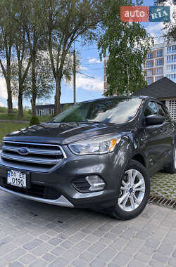 Внедорожник / Кроссовер Ford Escape 2017 в Тернополе