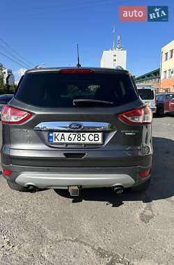 Внедорожник / Кроссовер Ford Escape 2015 в 