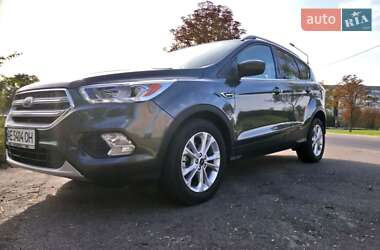 Внедорожник / Кроссовер Ford Escape 2016 в 