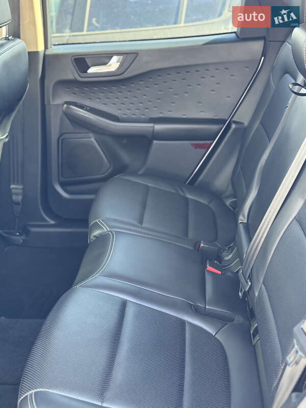 Внедорожник / Кроссовер Ford Escape 2020 в Хмельницком