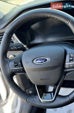 Внедорожник / Кроссовер Ford Escape 2020 в 