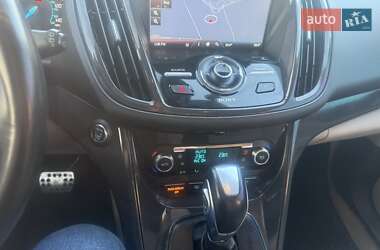 Внедорожник / Кроссовер Ford Escape 2014 в 