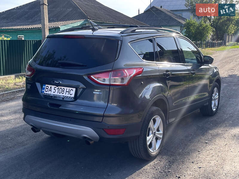 Внедорожник / Кроссовер Ford Escape 2016 в Гайвороне